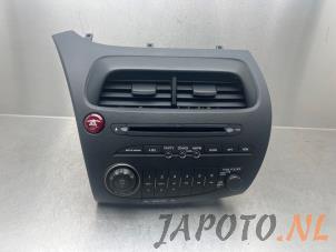 Gebruikte Radio CD Speler Honda Civic (FK/FN) 1.8i Type S VTEC 16V Prijs € 99,95 Margeregeling aangeboden door Japoto Parts B.V.