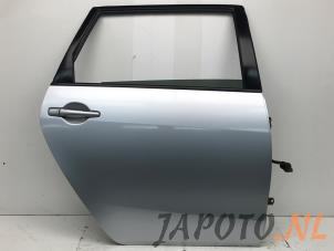 Gebruikte Portier 4Deurs rechts-achter Mitsubishi Grandis (NA) 2.4 16V MIVEC Prijs € 100,00 Margeregeling aangeboden door Japoto Parts B.V.