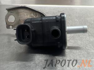 Gebruikte Vacuum ventiel Toyota Prius Plus (ZVW4) 1.8 16V Prijs op aanvraag aangeboden door Japoto Parts B.V.