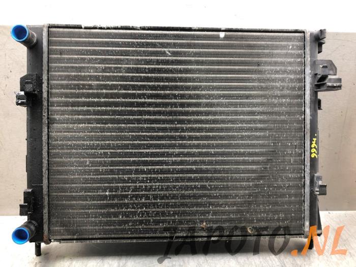 Gebruikte Radiateur Nissan Primastar 1.9 dCi 80 Prijs € 41,95 Margeregeling aangeboden door Japoto Parts B.V.