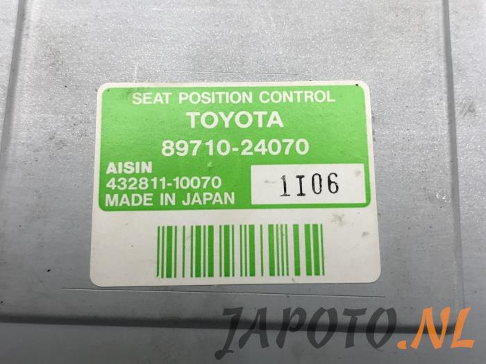 Esp computer van een Lexus SC 430 4.3i 32V VVT-i 2002