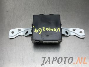 Gebruikte Module bandenspanning Lexus SC 430 4.3i 32V VVT-i Prijs € 49,99 Margeregeling aangeboden door Japoto Parts B.V.