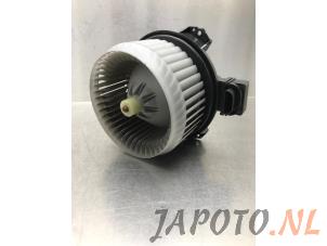 Gebruikte Kachel Ventilatiemotor Suzuki Swift (ZA/ZC/ZD1/2/3/9) 1.3 VVT 16V Prijs € 40,00 Margeregeling aangeboden door Japoto Parts B.V.