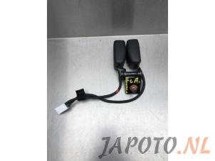 Gebruikte Veiligheidsgordel Insteek links-achter Kia Sportage (SL) 2.0 CVVT 16V 4x2 Prijs € 14,95 Margeregeling aangeboden door Japoto Parts B.V.