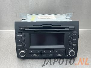 Gebruikte Radio CD Speler Kia Sportage (SL) 2.0 CVVT 16V 4x2 Prijs € 124,95 Margeregeling aangeboden door Japoto Parts B.V.