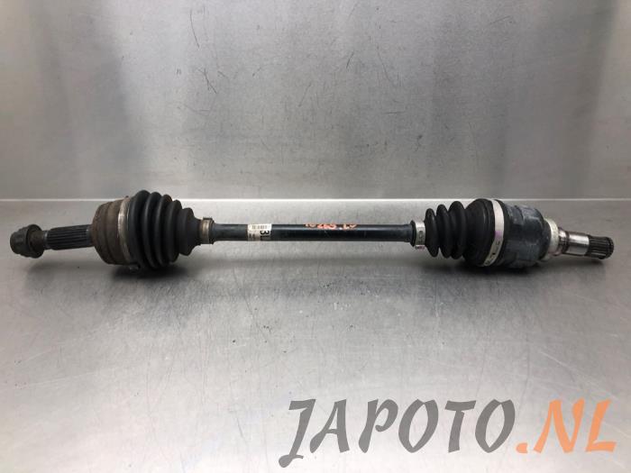 Front drive shaft, left Toyota Aygo