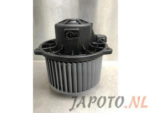 Gebruikte Chaufage Ventilatiemotor Kia Soul I (AM) 1.6 CVVT 16V Prijs € 49,95 Margeregeling aangeboden door Japoto Parts B.V.