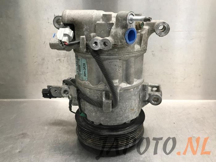 Aircopomp van een Honda Civic (FK6/7/8/9) 1.0i VTEC Turbo 12V 2018