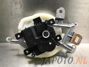 Gebruikte Kachelklep Motor Honda Civic (FK6/7/8/9) 1.0i VTEC Turbo 12V Prijs € 24,95 Margeregeling aangeboden door Japoto Parts B.V.