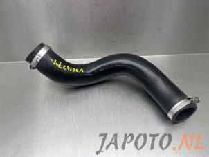 Gebruikte Intercooler Buis Honda Civic (FK6/7/8/9) 1.0i VTEC Turbo 12V Prijs € 52,45 Margeregeling aangeboden door Japoto Parts B.V.