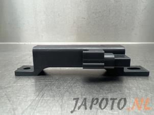 Gebruikte Keyless entry antenne Nissan Note (E12) 1.2 68 Prijs € 20,95 Margeregeling aangeboden door Japoto Parts B.V.