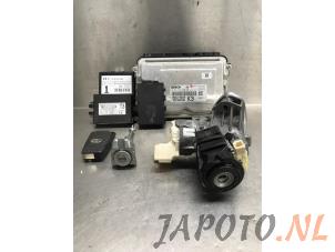 Gebruikte Kontaktslot + computer Toyota Yaris III (P13) 1.0 12V VVT-i Prijs € 199,95 Margeregeling aangeboden door Japoto Parts B.V.