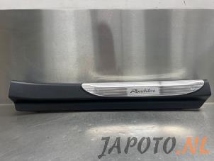 Gebruikte Dorpel rechts Mazda MX-5 (ND) 2.0 SkyActiv G-160 16V Prijs € 99,95 Margeregeling aangeboden door Japoto Parts B.V.
