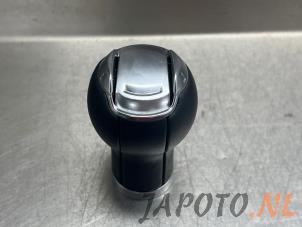 Gebruikte Pookknop Mazda MX-5 (ND) 2.0 SkyActiv G-160 16V Prijs € 49,95 Margeregeling aangeboden door Japoto Parts B.V.