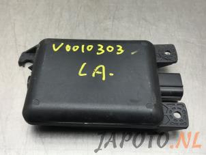 Gebruikte Dode hoek sensor Mazda MX-5 (ND) 2.0 SkyActiv G-160 16V Prijs € 99,95 Margeregeling aangeboden door Japoto Parts B.V.