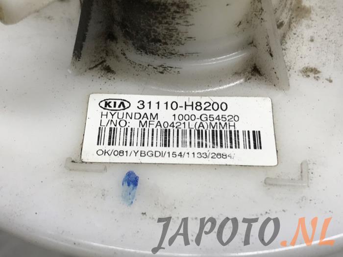 Benzinepomp van een Kia Rio IV (YB) 1.0i T-GDi 100 12V 2018