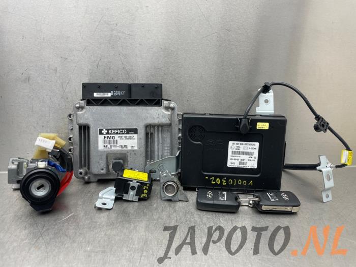 Gebruikte Kontaktslot + computer Hyundai i30 (GDHB5) 1.6 GDI Blue 16V Prijs € 103,95 Margeregeling aangeboden door Japoto Parts B.V.
