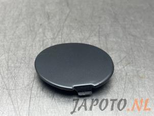 Gebruikte Sleepoog Afdekkap achter Mazda MX-5 (ND) 2.0 SkyActiv G-160 16V Prijs € 9,95 Margeregeling aangeboden door Japoto Parts B.V.