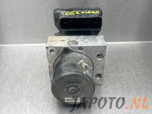 Gebruikte ABS Pomp Kia Sportage (SL) 2.0 CVVT 16V 4x4 Prijs € 52,45 Margeregeling aangeboden door Japoto Parts B.V.