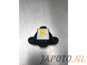 Gebruikte Sensor Airbag Kia Niro I (DE) 1.6 GDI Hybrid Prijs € 34,95 Margeregeling aangeboden door Japoto Parts B.V.