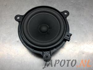 Gebruikte Speaker Mazda CX-5 (KF) 2.0 SkyActiv-G 165 16V 4WD Prijs € 19,95 Margeregeling aangeboden door Japoto Parts B.V.