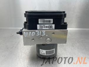 Gebruikte ABS Pomp Hyundai i30 Wagon (GDHF5) 1.6 GDI Blue 16V Prijs € 78,70 Margeregeling aangeboden door Japoto Parts B.V.