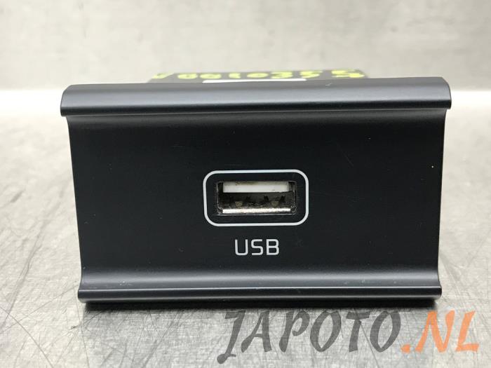 AUX / USB connection Kia Niro