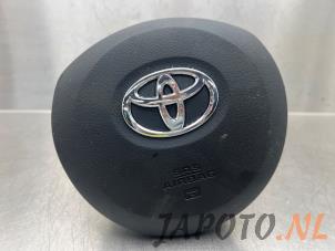 Gebruikte Airbag links (Stuur) Toyota Yaris III (P13) 1.33 16V Dual VVT-I Prijs € 199,95 Margeregeling aangeboden door Japoto Parts B.V.