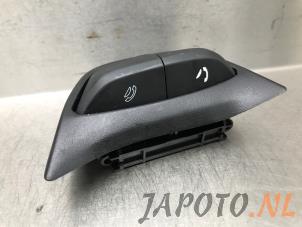 Gebruikte Schakelaar stuurbediening Honda HR-V (RU) 1.5 i-VTEC 16V Prijs € 36,70 Margeregeling aangeboden door Japoto Parts B.V.