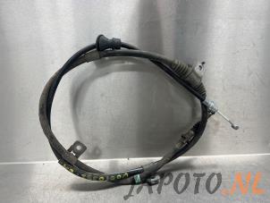 Gebruikte Handrem Kabel Mitsubishi Outlander (GF/GG) 2.0 16V PHEV 4x4 Prijs € 26,20 Margeregeling aangeboden door Japoto Parts B.V.