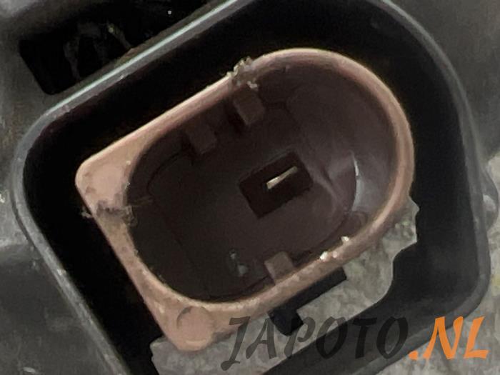 Dynamo van een Suzuki Celerio (LF) 1.0 12V 2015