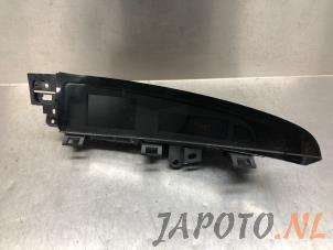 Gebruikte Display Interieur Mazda 3 (BL12/BLA2/BLB2) 1.6 CiTD 16V Prijs € 36,74 Margeregeling aangeboden door Japoto Parts B.V.