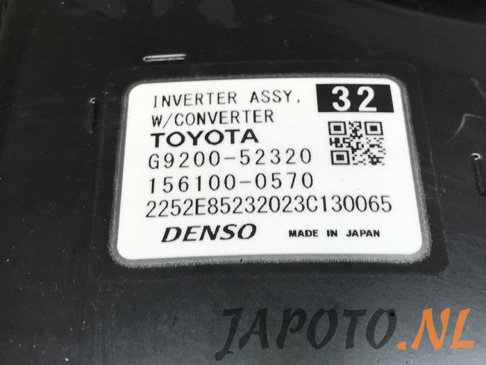 Inverter van een Toyota Yaris IV (P21/PA1/PH1) 1.5 12V Hybrid 115 2023