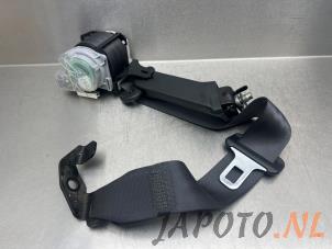 Gebruikte Veiligheidsgordel links-achter Honda Jazz (GE6/GE8/GG/GP) 1.4 VTEC 16V Prijs op aanvraag aangeboden door Japoto Parts B.V.