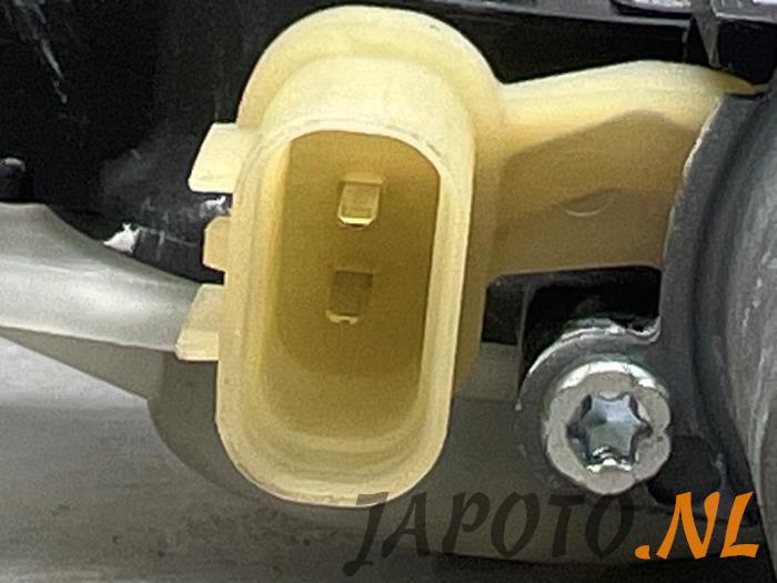 Raammechaniek 4Deurs rechts-voor van een Kia Picanto (JA) 1.0 T-GDI 12V 2018