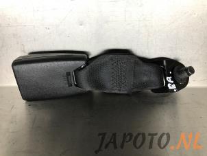 Gebruikte Veiligheidsgordel Insteek rechts-achter Nissan Micra (K13) 1.2 12V DIG-S Prijs € 14,95 Margeregeling aangeboden door Japoto Parts B.V.