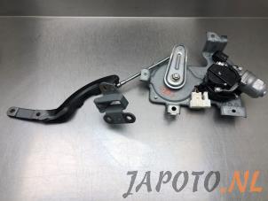 Gebruikte Achterklep motor Honda Accord Tourer (CW) 2.0 i-VTEC 16V Prijs € 52,50 Margeregeling aangeboden door Japoto Parts B.V.