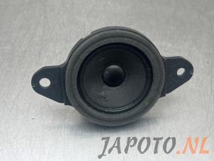 Gebruikte Speaker Toyota Prius (ZVW5) 1.8 16V Hybrid Prijs op aanvraag aangeboden door Japoto Parts B.V.