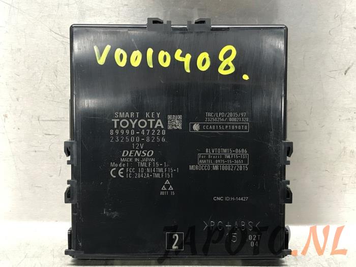 Kontaktslot + computer van een Toyota Prius (ZVW5) 1.8 16V Hybrid 2017