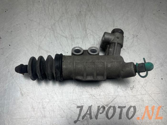 Koppeling Hulp Cilinder van een Kia Picanto (JA) 1.0 T-GDI 12V 2018