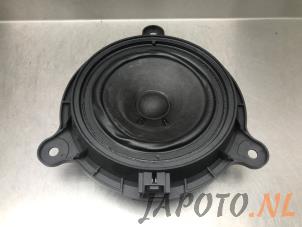 Gebruikte Speaker Mazda CX-3 (DJ/DK) 1.5 Skyactiv D 105 16V Prijs € 20,99 Margeregeling aangeboden door Japoto Parts B.V.
