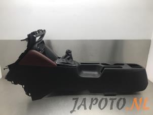 Gebruikte Middenconsoles Mazda CX-3 (DJ/DK) 1.5 Skyactiv D 105 16V Prijs € 104,95 Margeregeling aangeboden door Japoto Parts B.V.
