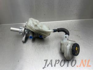 Gebruikte Hoofdremcilinder Mazda CX-3 (DJ/DK) 1.5 Skyactiv D 105 16V Prijs € 52,49 Margeregeling aangeboden door Japoto Parts B.V.