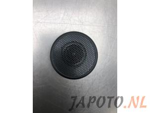 Gebruikte Tweeter Mazda 2 (DJ/DL) 1.5 SkyActiv-G 90 Prijs € 15,70 Margeregeling aangeboden door Japoto Parts B.V.