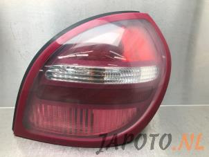 Gebruikte Achterlicht rechts Nissan Almera (N16) 1.5 16V Prijs op aanvraag aangeboden door Japoto Parts B.V.