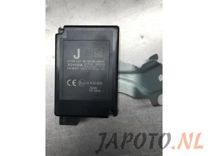 Gebruikte Bandenspanning module Toyota Yaris III (P13) 1.5 16V Hybrid Prijs € 31,45 Margeregeling aangeboden door Japoto Parts B.V.