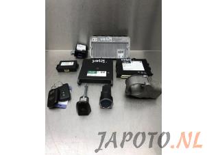 Gebruikte Contactslot + computer Toyota Yaris III (P13) 1.5 16V Hybrid Prijs € 199,95 Margeregeling aangeboden door Japoto Parts B.V.
