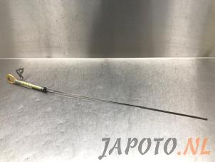 Gebruikte Olie Peilstok Toyota Yaris IV (P21/PA1/PH1) 1.5 12V Hybrid 115 Prijs € 26,20 Margeregeling aangeboden door Japoto Parts B.V.