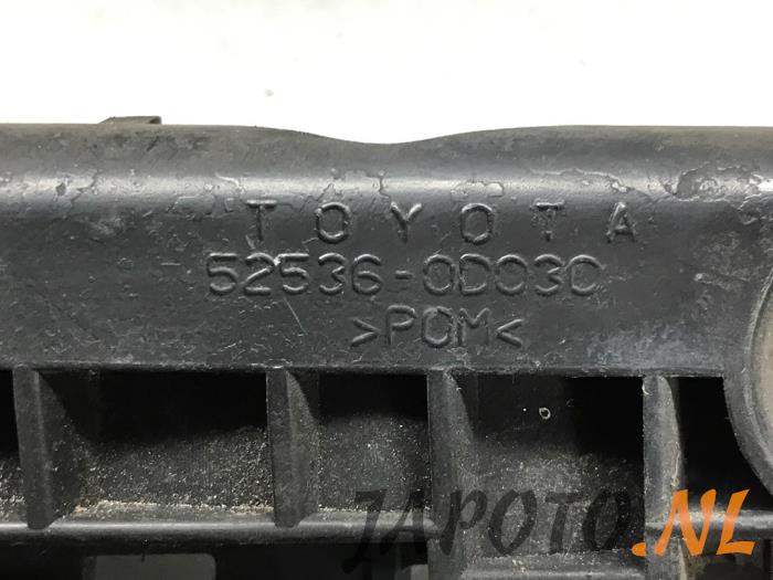 Bumpersteun links-voor van een Toyota Yaris II (P9) 1.33 16V Dual VVT-I 2009