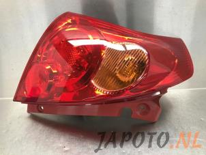 Gebruikte Achterlicht links Suzuki Swift (ZA/ZC/ZD1/2/3/9) 1.6 Sport VVT 16V Prijs € 99,00 Margeregeling aangeboden door Japoto Parts B.V.
